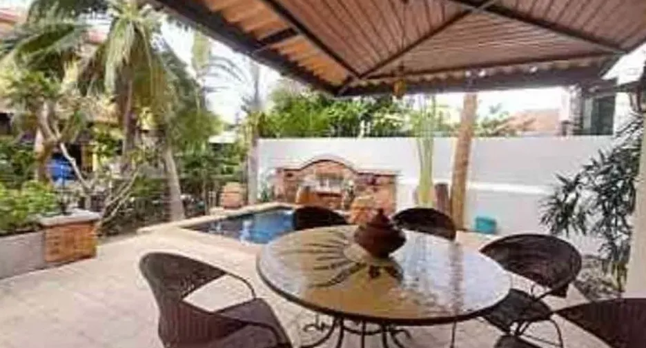 À louer 3 chambres maison à Bang Lamung, Chonburi