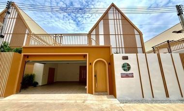 À vendre 3 chambres villa à Bang Lamung, Chonburi