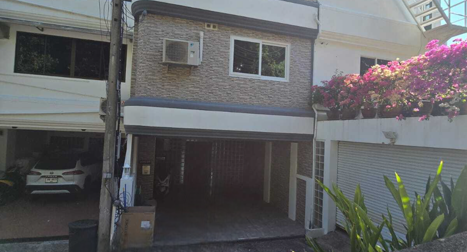 For sale 3 bedrooms townhouse in Kathu, Phuket