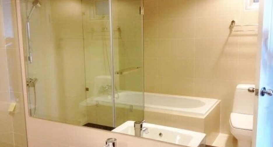 Condo en alquiler y en venta de 2 habitaciones en Huai Khwang, Bangkok