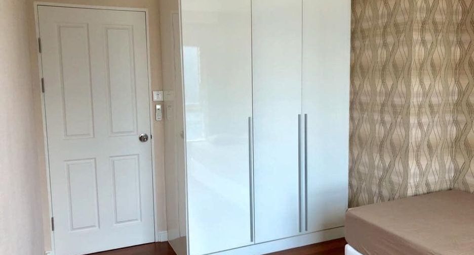 Condo en alquiler y en venta de 2 habitaciones en Huai Khwang, Bangkok