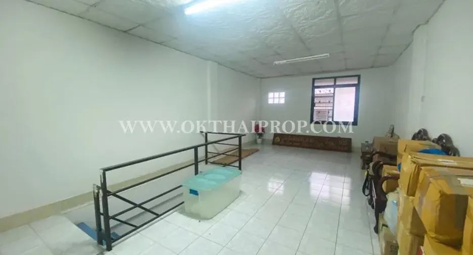 À vendre 2 chambres maison de ville à Bang Kruai, Nonthaburi