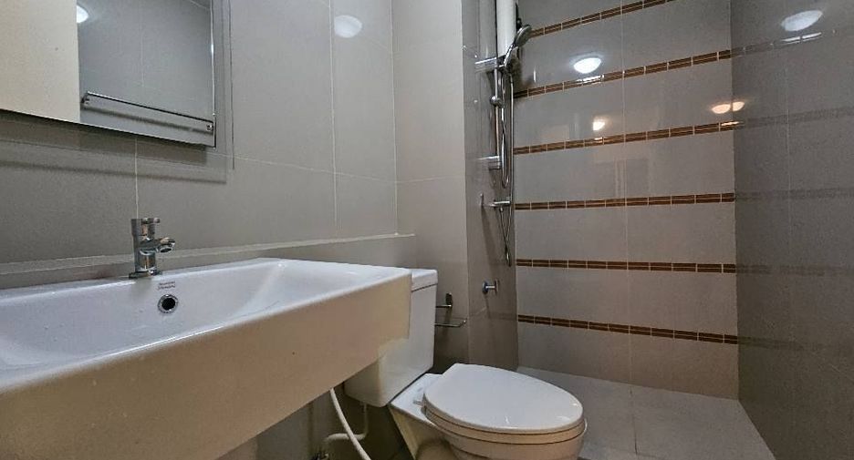 For sale studio condo in Khlong Luang, Pathum Thani