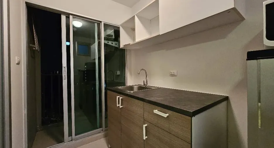 For sale studio condo in Khlong Luang, Pathum Thani