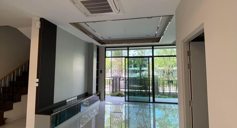 For sale 4 bedrooms house in Pak Kret, Nonthaburi