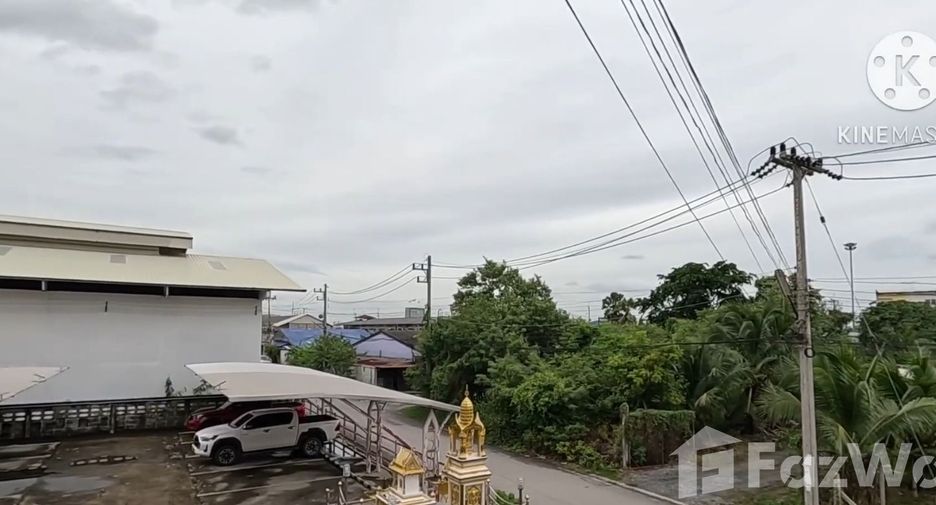 For sale 60 bedrooms hotel in Nakhon Chai Si, Nakhon Pathom