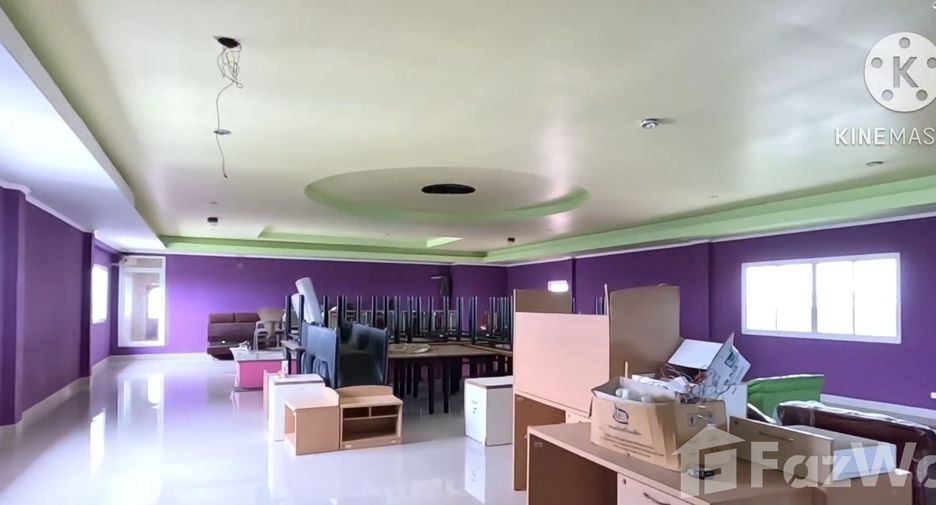 For sale 60 bedrooms hotel in Nakhon Chai Si, Nakhon Pathom
