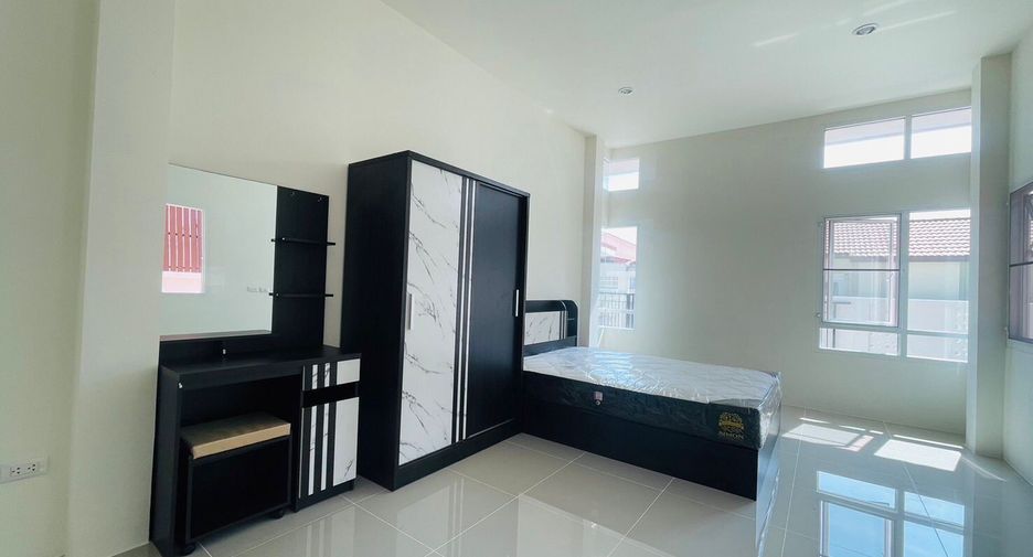 For rent 3 bedrooms house in Mueang Phuket, Phuket