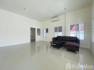 À louer 3 chambres maison à Mueang Phuket, Phuket
