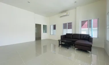 À louer 3 chambres maison à Mueang Phuket, Phuket