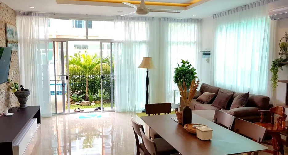 For rent 3 bedrooms villa in Kathu, Phuket