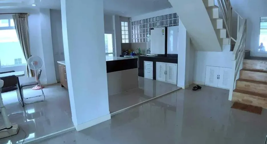 For sale 4 bedrooms house in Bang Bo, Samut Prakan
