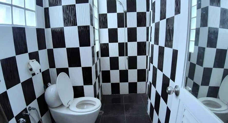 For sale 4 bedrooms house in Bang Bo, Samut Prakan