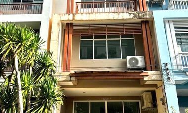 For sale 3 bedrooms retail Space in Thalang, Phuket