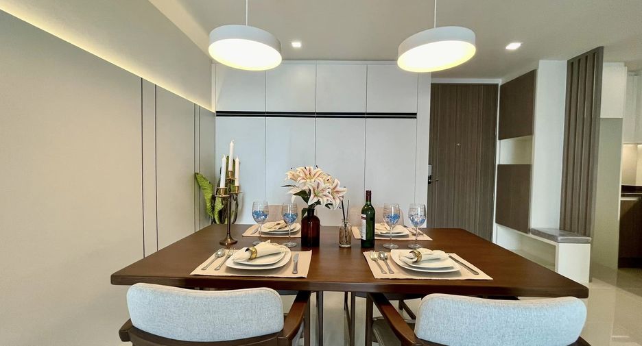 For sale 2 bedrooms condo in Watthana, Bangkok