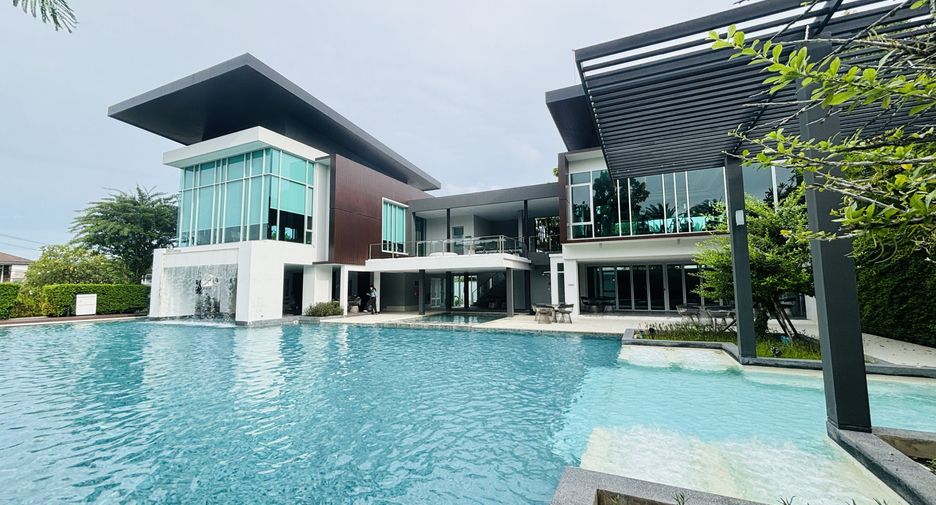 For sale 4 ベッドルーム house in Mueang Phuket, Phuket
