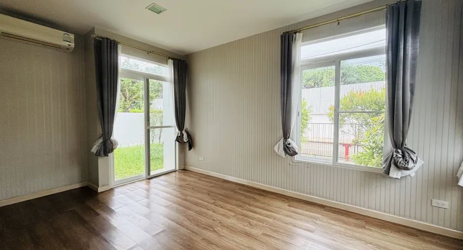 For sale 4 ベッドルーム house in Mueang Phuket, Phuket