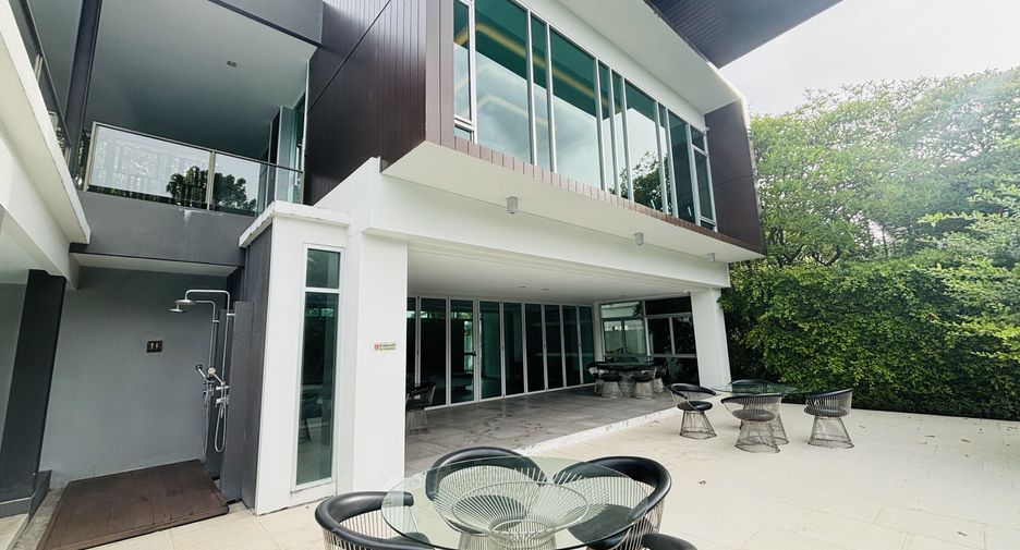 For sale 4 ベッドルーム house in Mueang Phuket, Phuket