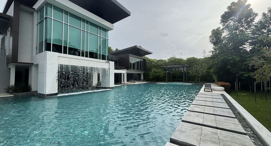 For sale 4 ベッドルーム house in Mueang Phuket, Phuket
