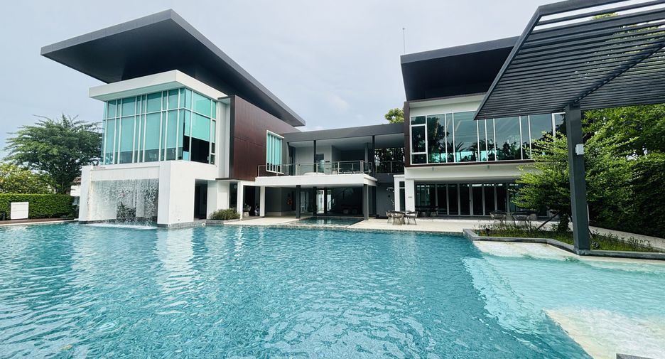 For sale 4 ベッドルーム house in Mueang Phuket, Phuket