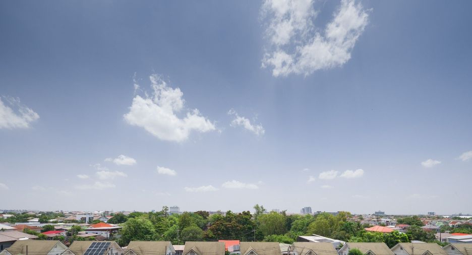 For sale 1 bed condo in Khan Na Yao, Bangkok