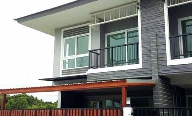 出售 3 卧室 独立屋 在 Si Racha, Chon Buri