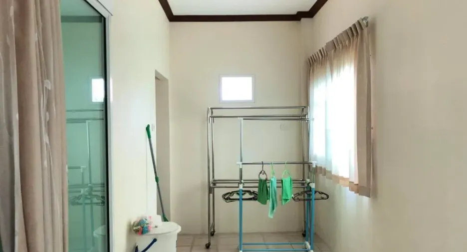 À louer 5 chambres maison à Bang Lamung, Chonburi