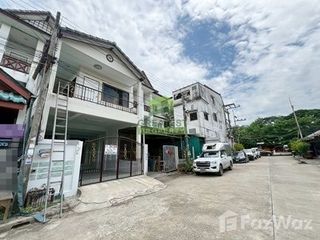 For sale 4 bedrooms townhouse in Sam Phran, Nakhon Pathom
