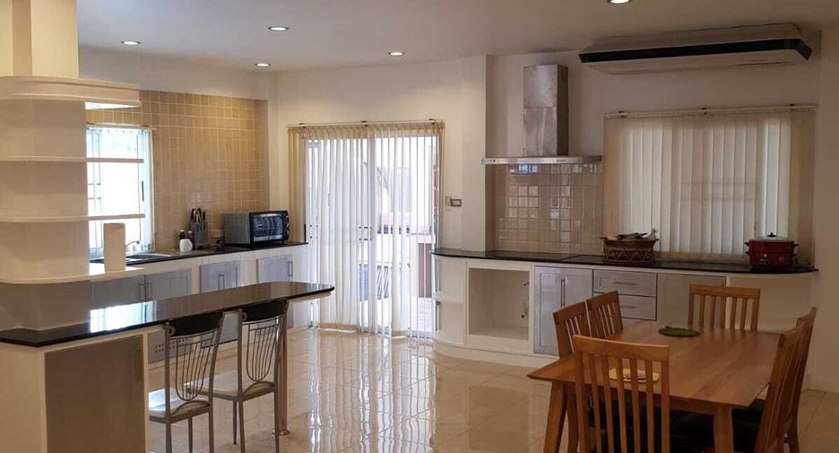 For sale 4 bedrooms house in Mueang Chiang Rai, Chiang Rai