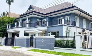 For sale 5 bedrooms villa in Mueang Phuket, Phuket