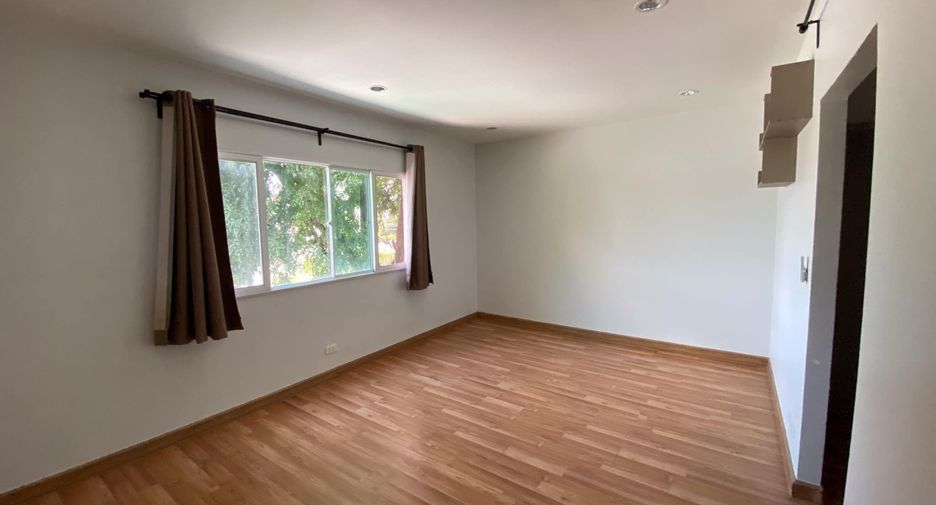 For sale 4 ベッドルーム townhouse in Suan Luang, Bangkok