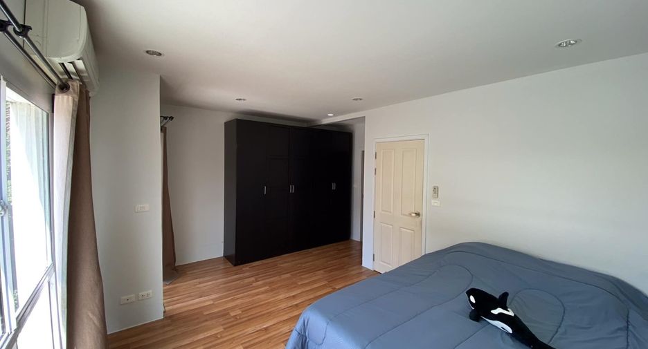 For sale 4 ベッドルーム townhouse in Suan Luang, Bangkok