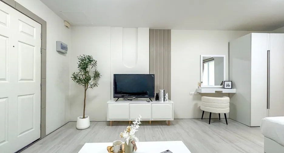 For rent 1 bed condo in Mueang Phuket, Phuket