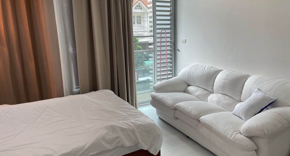 For sale studio condo in Din Daeng, Bangkok