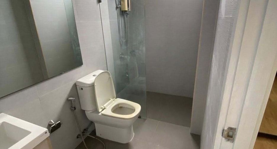 For rent 4 bedrooms house in Pak Kret, Nonthaburi