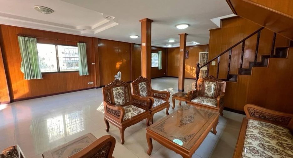 For sale 3 bedrooms house in Thung Khru, Bangkok