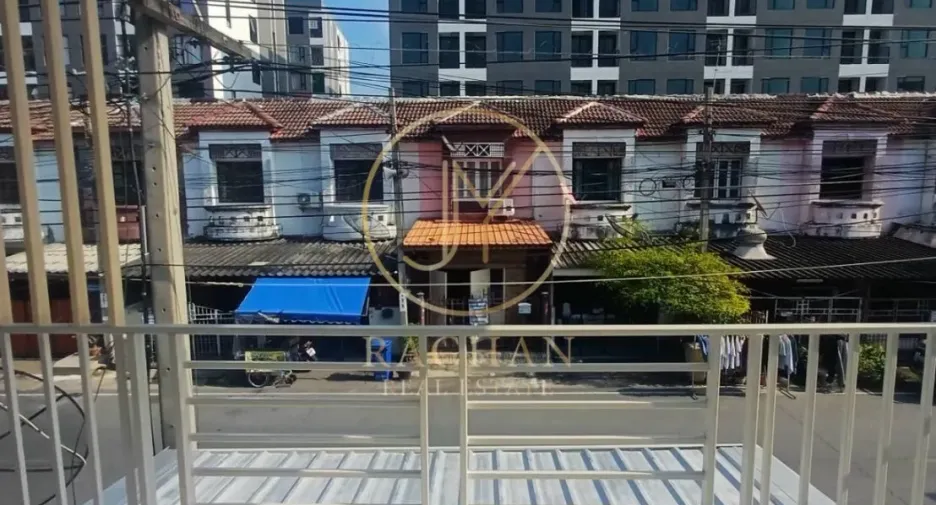 For sale 2 ベッドルーム townhouse in Sai Noi, Nonthaburi