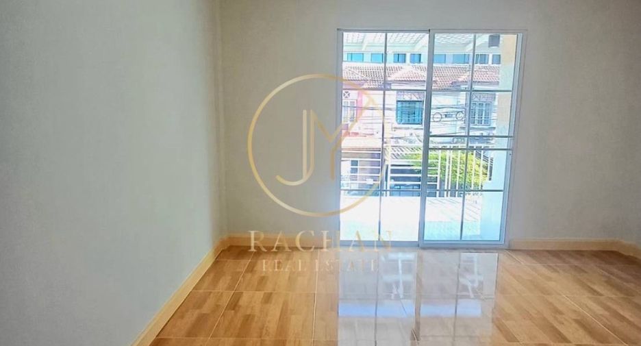 For sale 2 ベッドルーム townhouse in Sai Noi, Nonthaburi