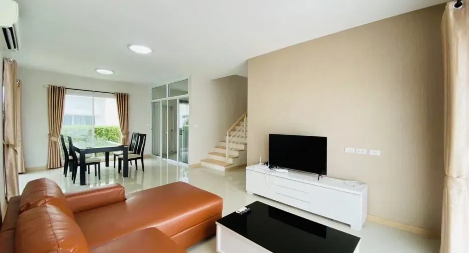 For sale 3 bedrooms house in Si Racha, Chonburi