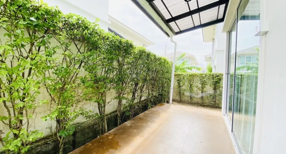 For sale 3 bedrooms house in Si Racha, Chonburi