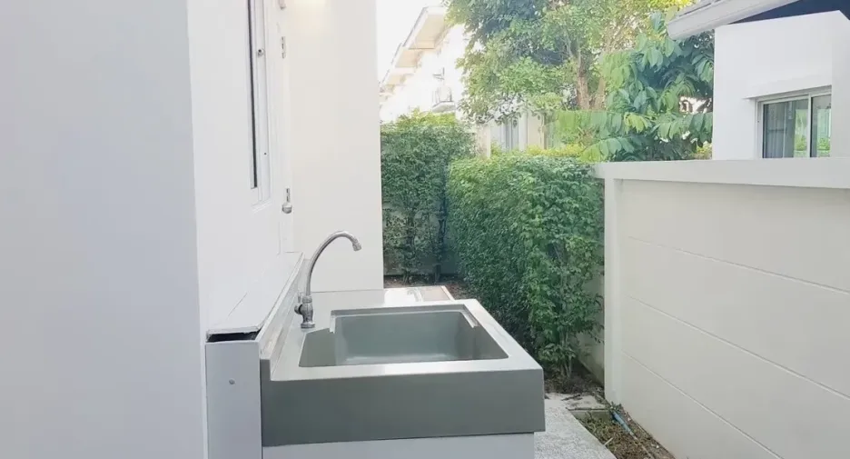 For sale 3 bedrooms house in Si Racha, Chonburi