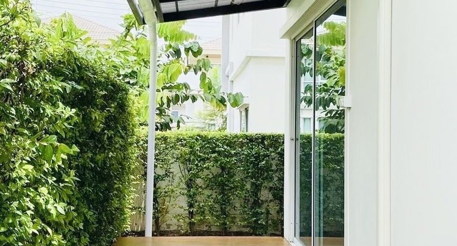 For sale 3 bedrooms house in Si Racha, Chonburi