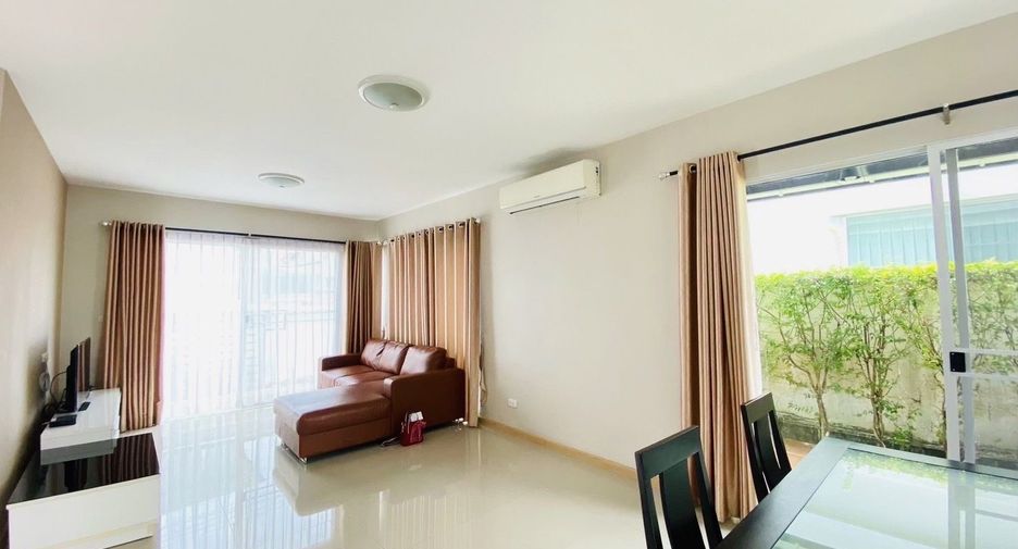 For sale 3 bedrooms house in Si Racha, Chonburi