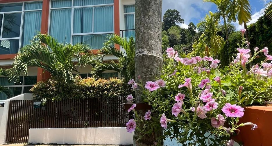 Casa adosada en venta de 3 habitaciones en Kathu, Phuket