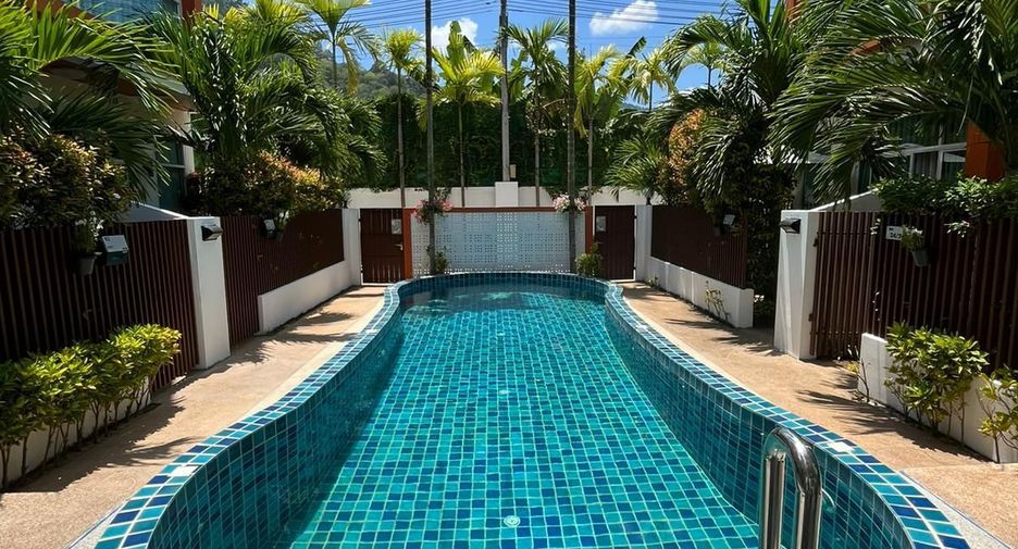 Casa adosada en venta de 3 habitaciones en Kathu, Phuket