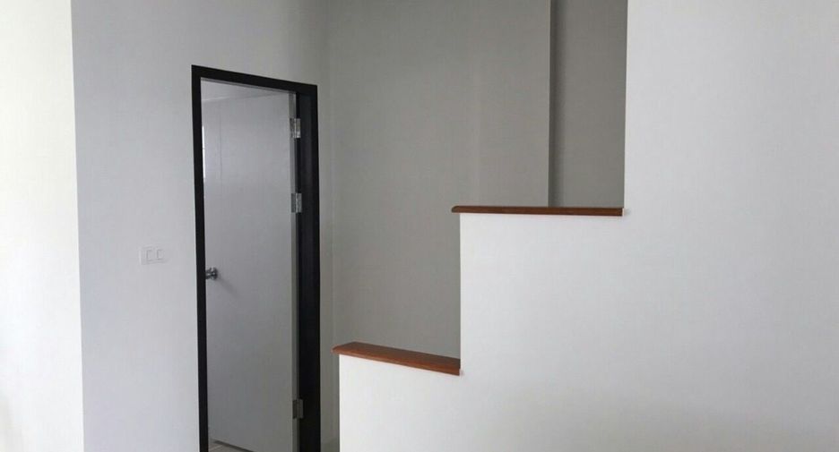 For rent 3 bedrooms townhouse in Thalang, Phuket