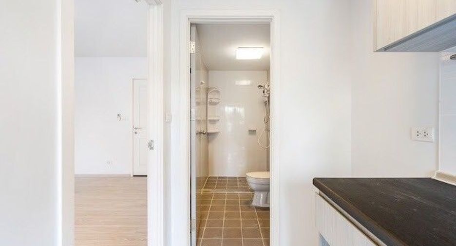 For sale 1 bed condo in Chom Thong, Bangkok