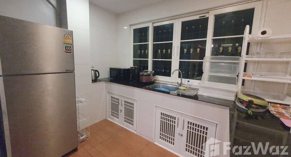 For rent 4 bedrooms villa in Bang Lamung, Chonburi