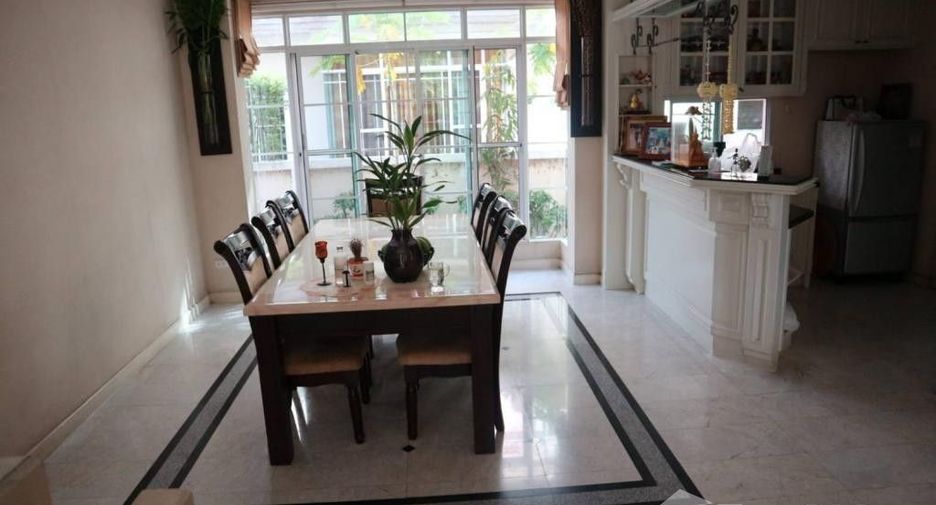 À vendre 4 chambres maison à Phasi Charoen, Bangkok