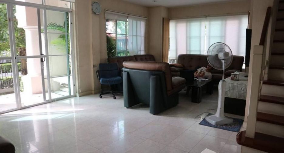 À vendre 4 chambres maison à Phasi Charoen, Bangkok